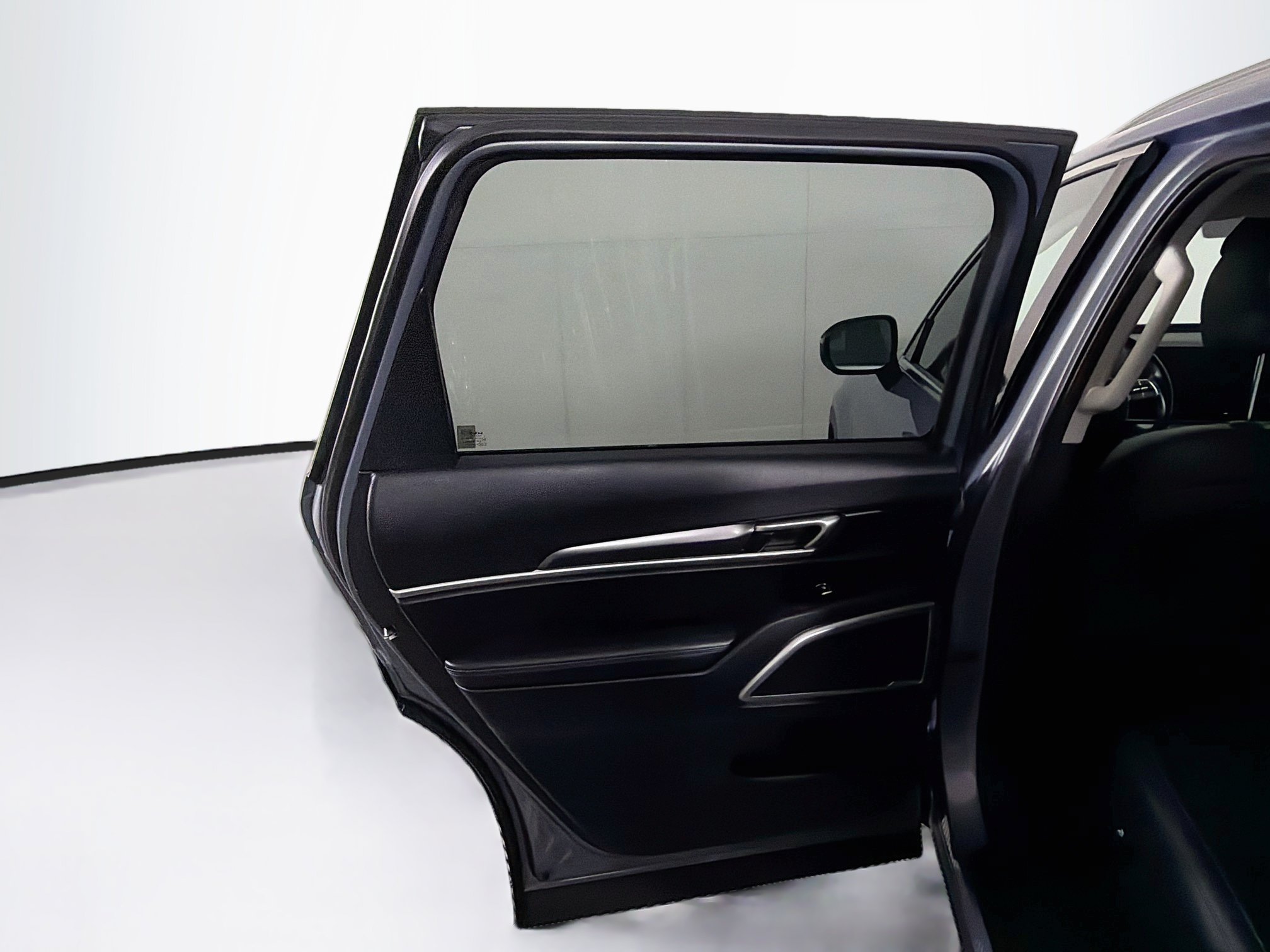 Used 2025 Kia Telluride S FWD image 27