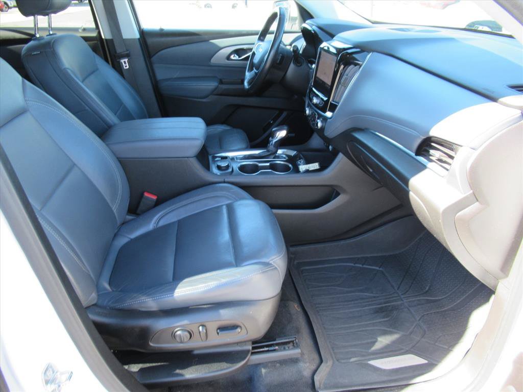 Certified 2021 Chevrolet Traverse LT w/ LT Premium Package FWD image 9