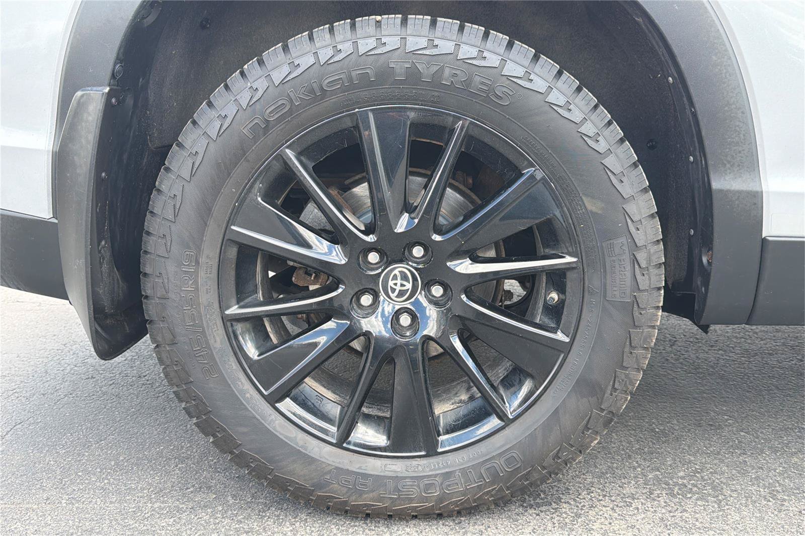 Used 2019 Toyota Highlander SE AWD/4WD image 29