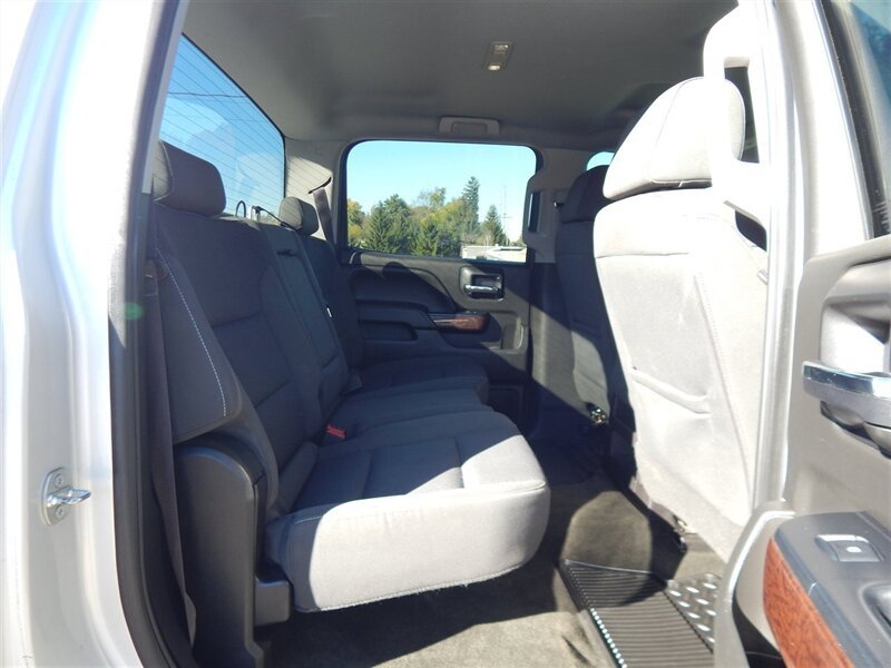 Used 2016 GMC Sierra 1500 SLE w/ SLE Value Package AWD/4WD image 15