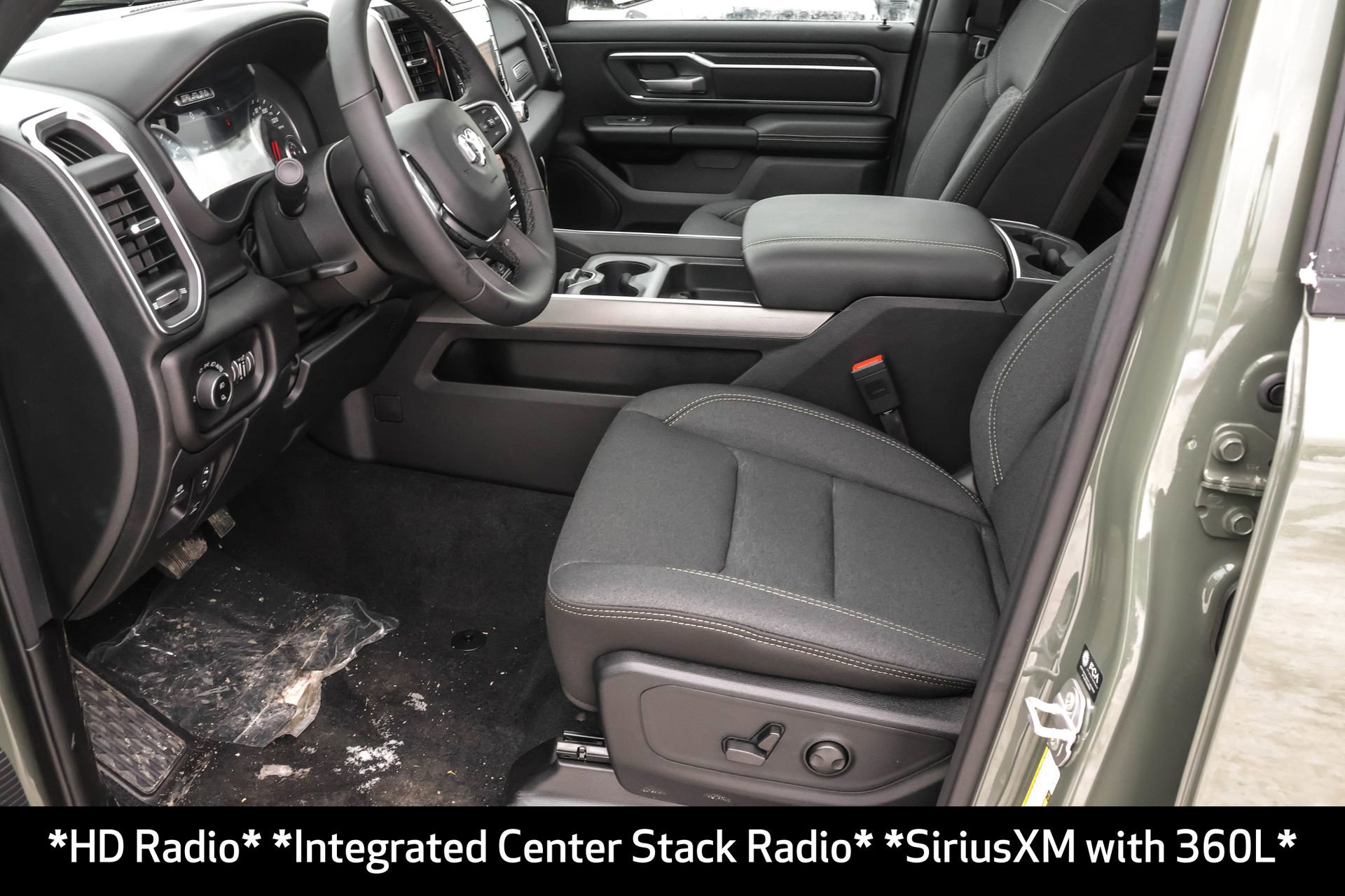 New 2026 RAM 1500 4x4 Crew Cab image 5