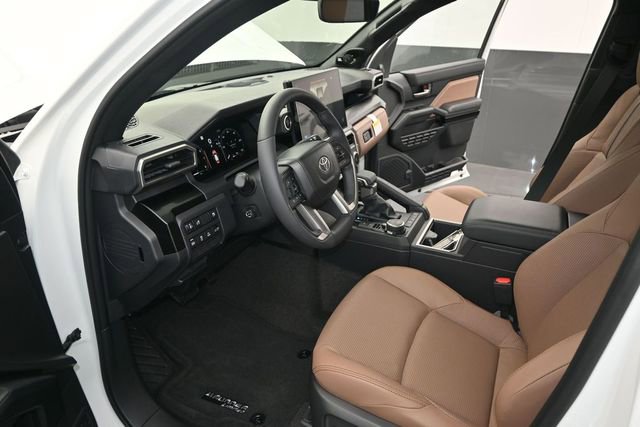 New 2026 Toyota 4Runner Limited AWD/4WD image 4