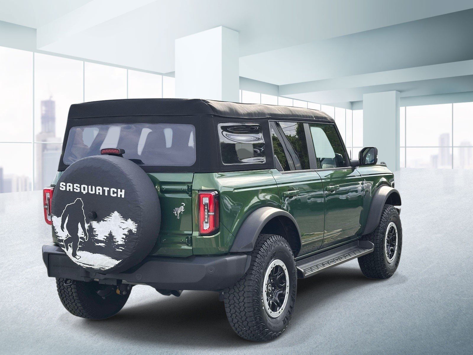 Used 2025 Ford Bronco Outer Banks w/ Sasquatch Package AWD/4WD image 4