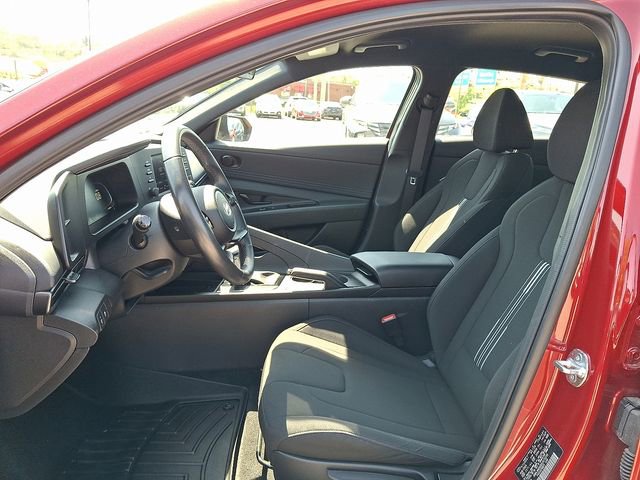 Certified 2025 Hyundai Elantra Sport FWD image 13