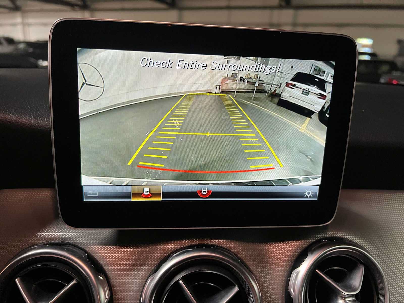 Certified 2020 Mercedes-Benz GLA 250 4MATIC image 39