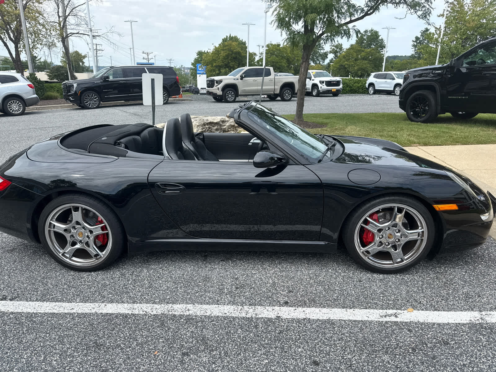 Used 2006 Porsche 911 Carrera S RWD image 3