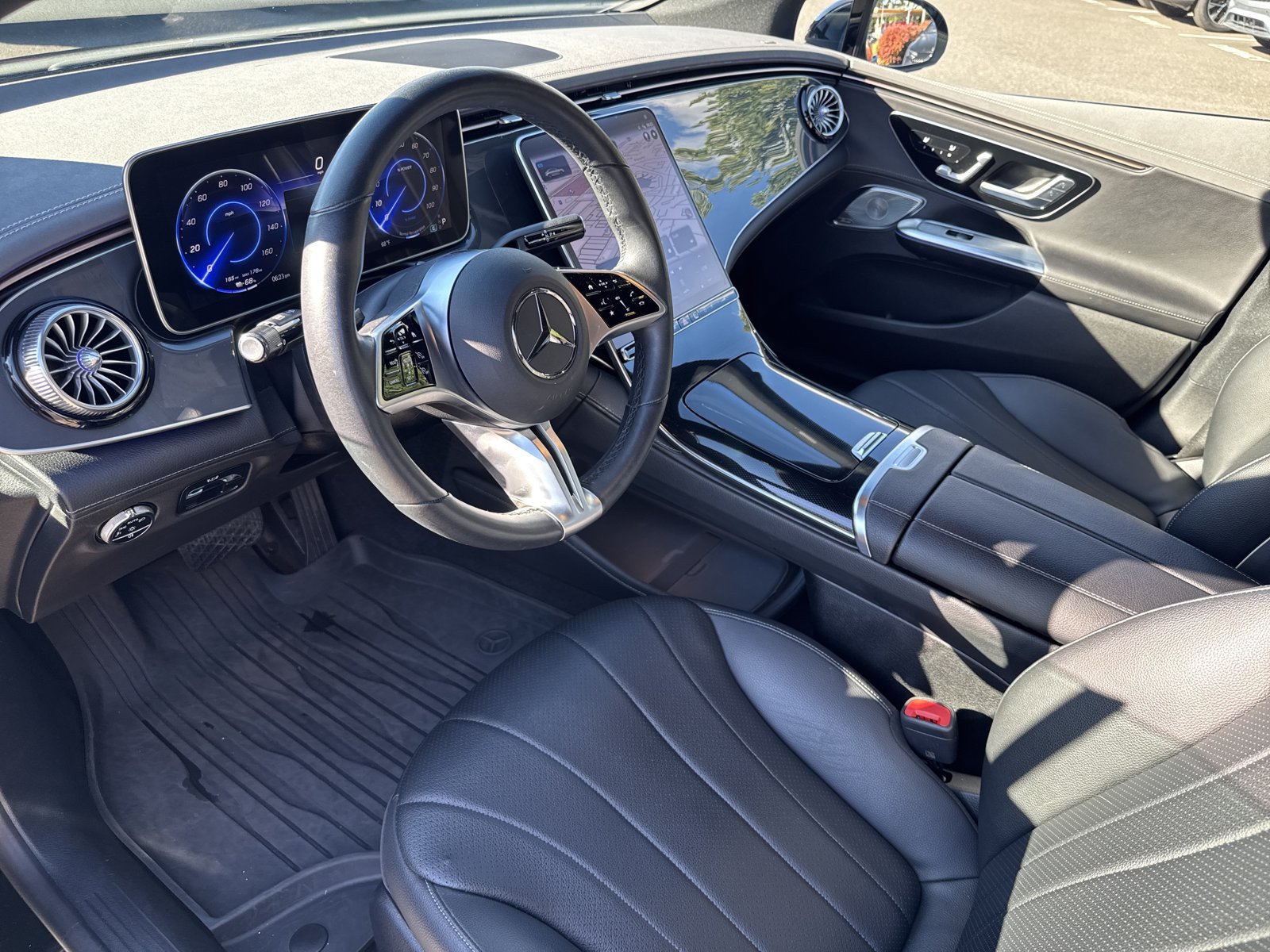 Used 2023 Mercedes-Benz EQE 350+ 4MATIC Sedan image 13