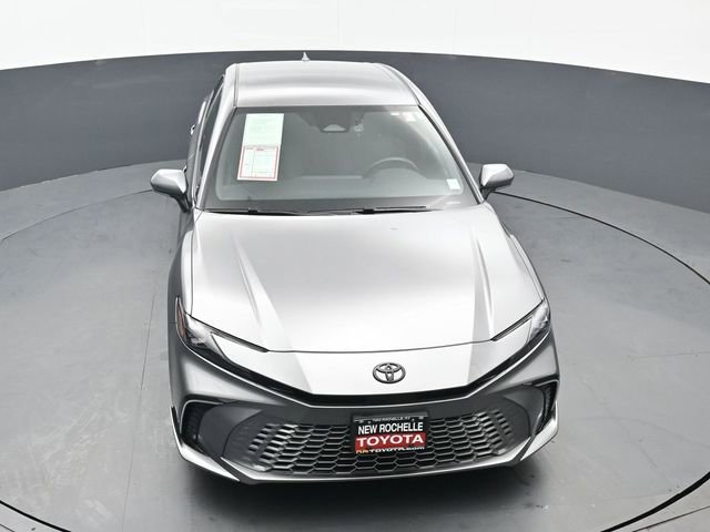 Used 2025 Toyota Camry LE image 43