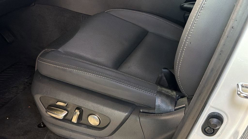 Used 2024 Lexus LX 600 4WD w/ Appearance Package image 28