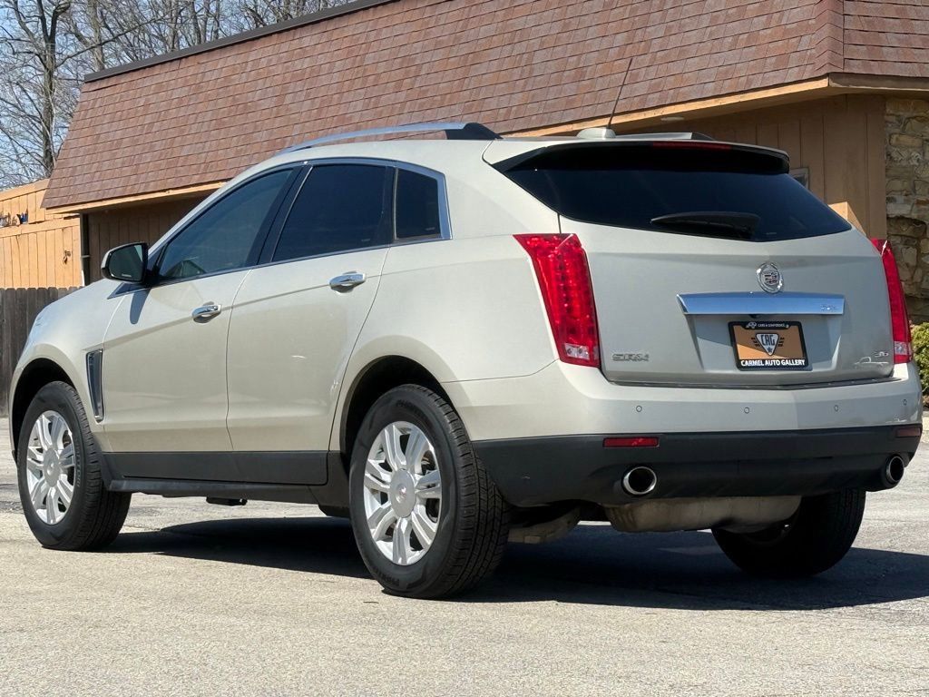 Used 2016 Cadillac SRX Luxury image 3