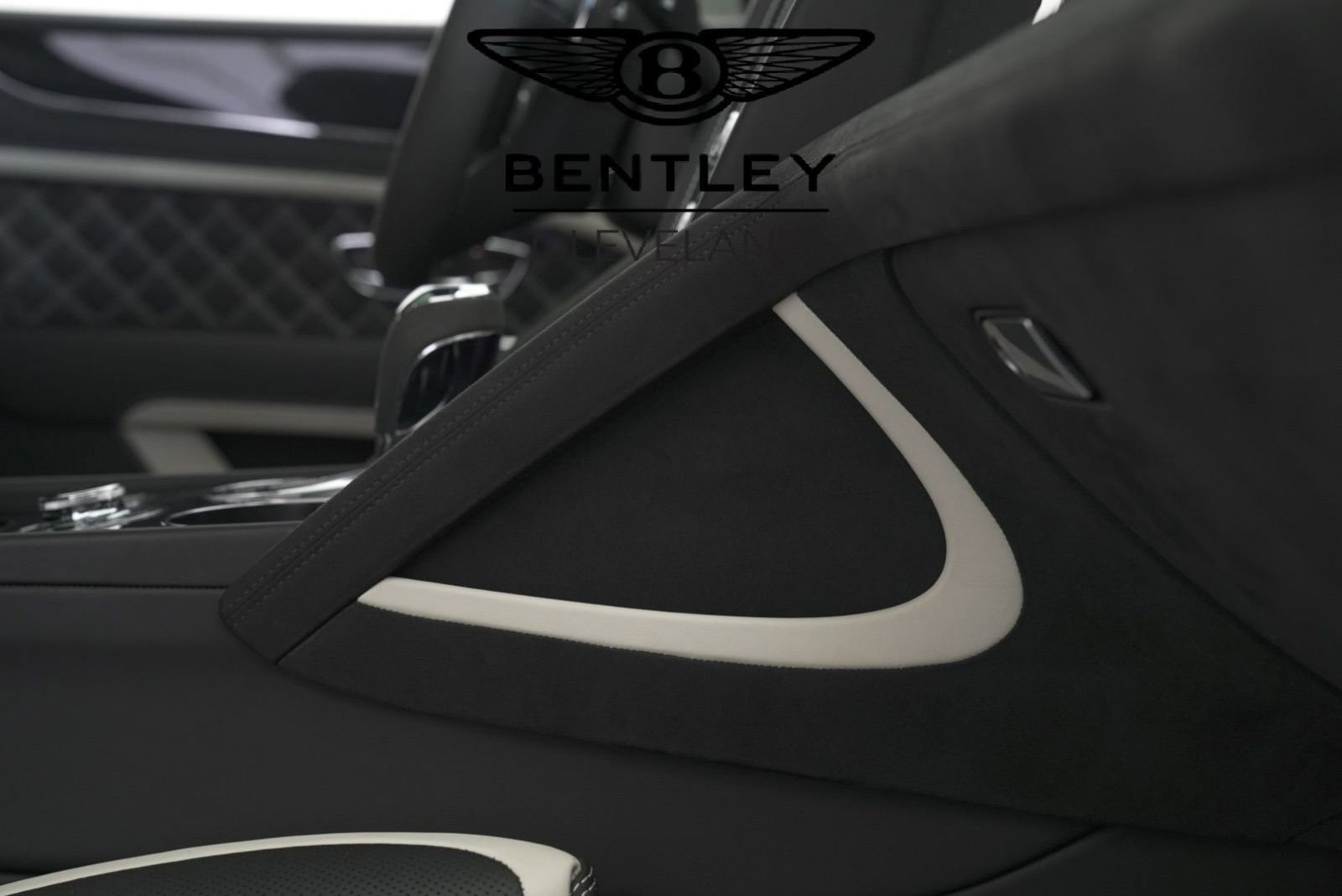 Used 2023 Bentley Bentayga Speed AWD/4WD image 45