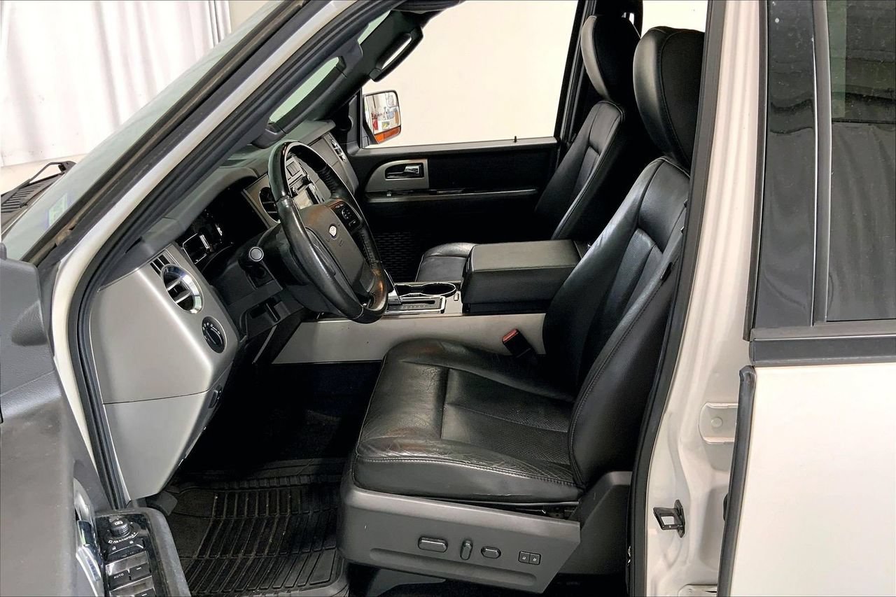 Used 2014 Ford Expedition EL Limited w/ Equipment Group 301A RWD image 15