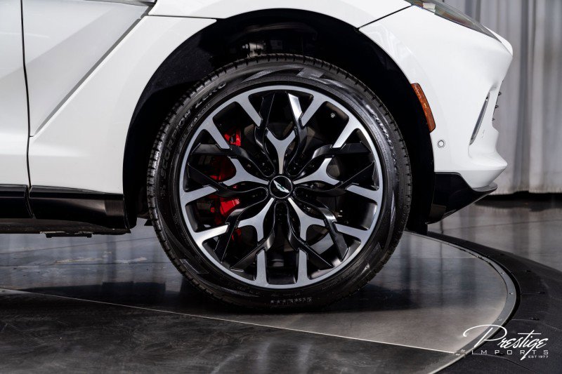 Used 2021 Aston Martin DBX image 22