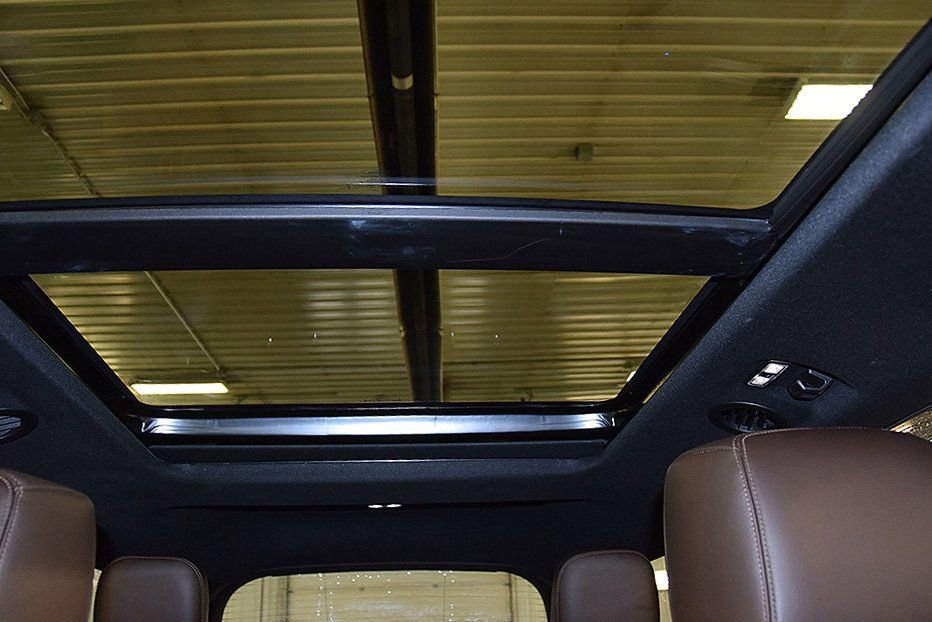 Used 2023 Ford Explorer King Ranch w/ Technology Package image 31