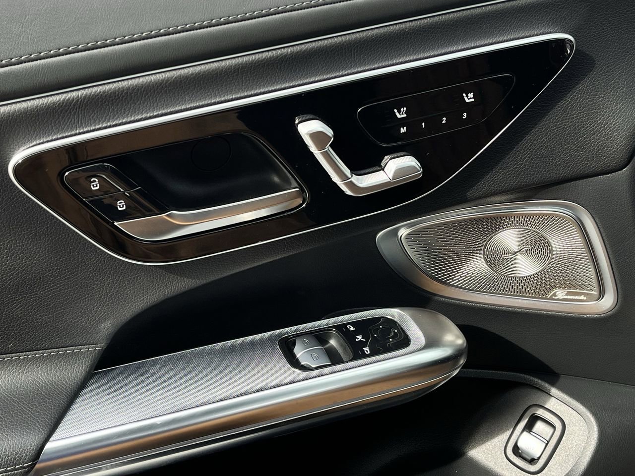 Used 2024 Mercedes-Benz CLE 300 4MATIC Coupe image 21