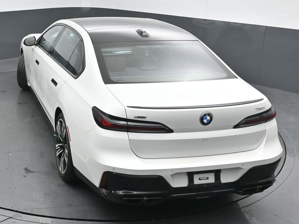 Used 2023 BMW 760i xDrive w/ Luxury Rear Seating Package image 49