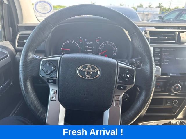 Used 2023 Toyota 4Runner SR5 AWD/4WD image 5