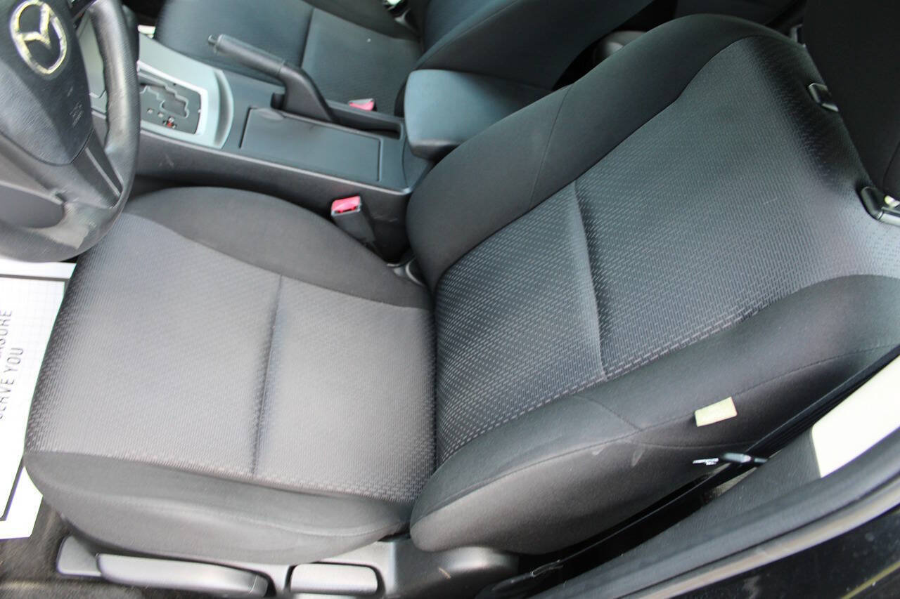 Used 2010 MAZDA MAZDA3 i Touring FWD image 18