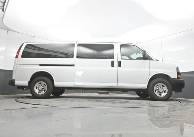 Used 2024 Chevrolet Express 3500 LS RWD image 38