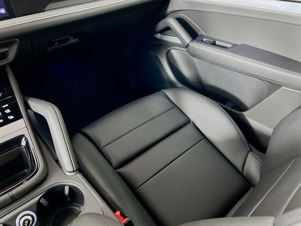 New 2026 Porsche Cayenne S AWD/4WD image 26