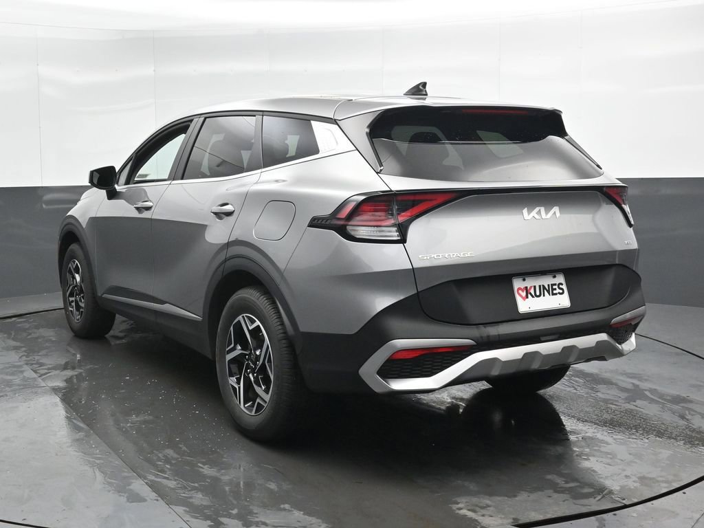 Used 2025 Kia Sportage LX image 11