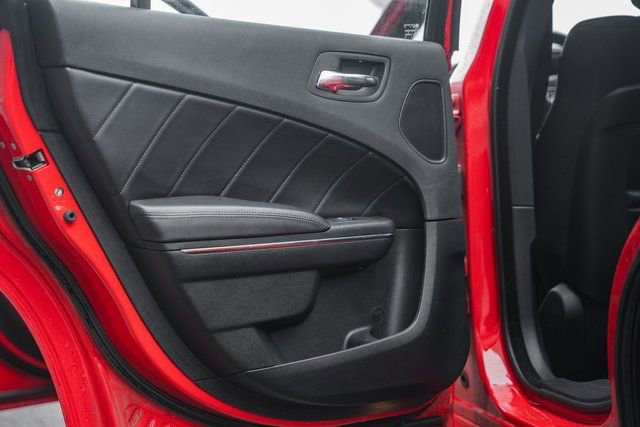 Used 2014 Dodge Charger R/T w/ Wheels & Tunes Group image 40