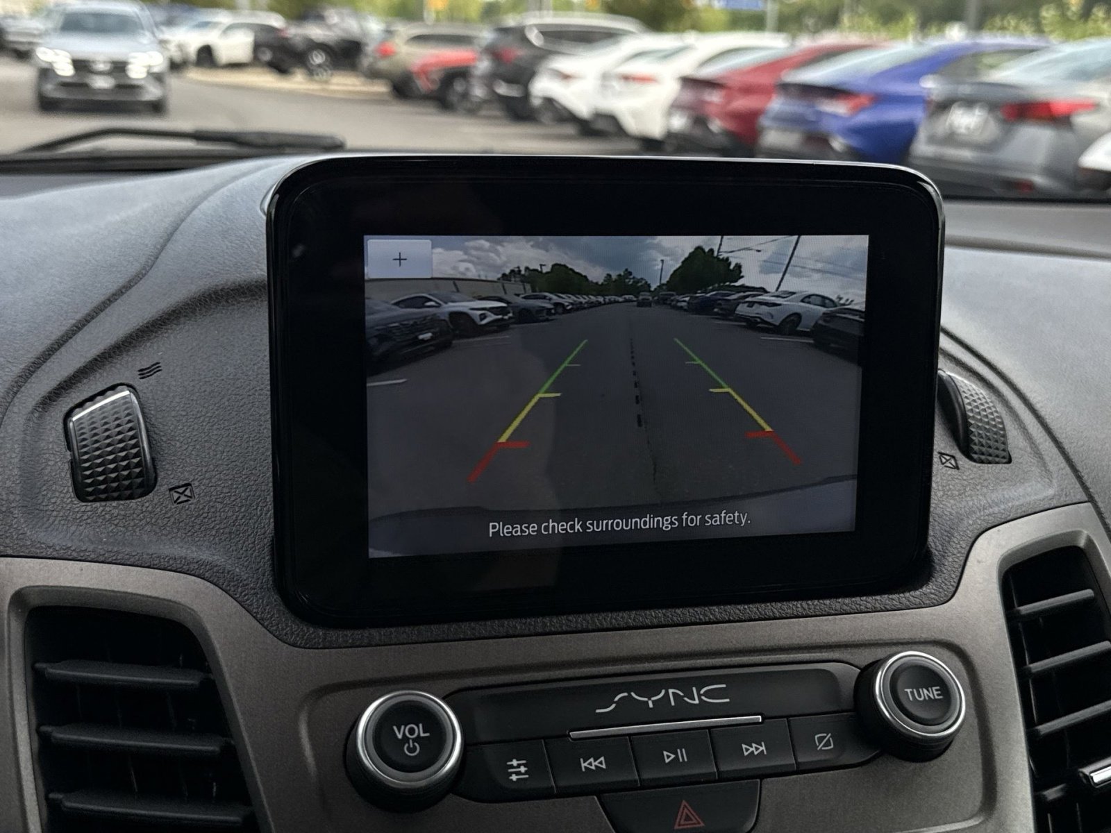 Used 2022 Ford Transit Connect XLT FWD image 19