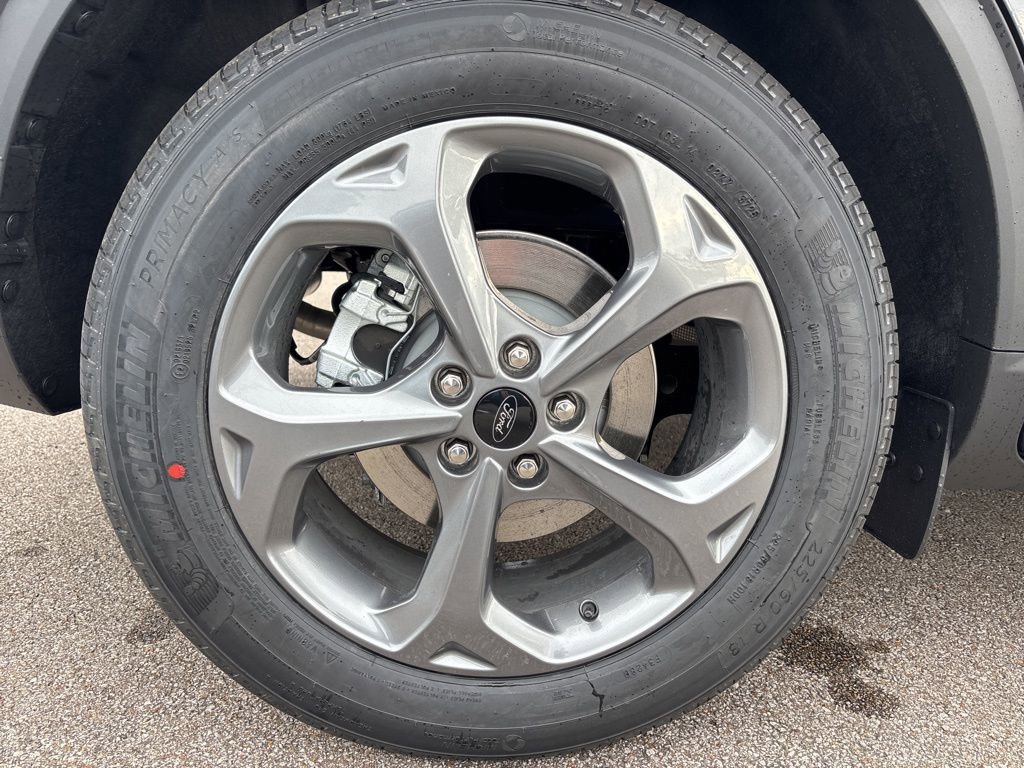 New 2026 Ford Escape ST-Line w/ Tech Pack #1 image 11