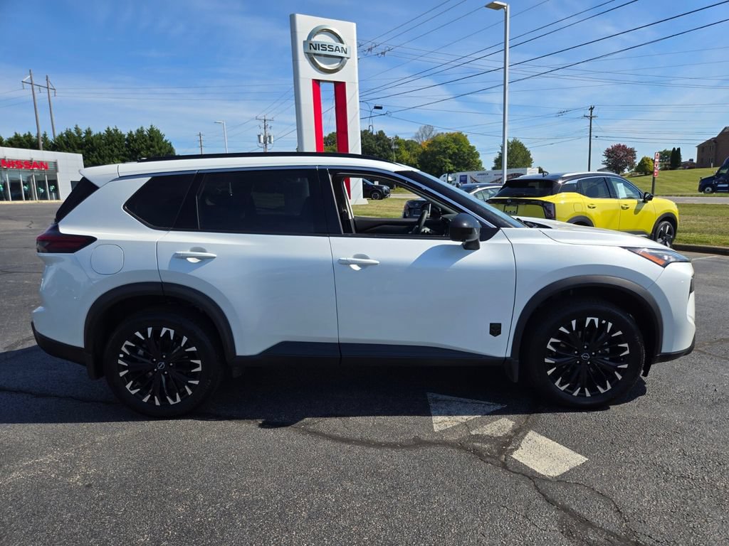 Certified 2026 Nissan Rogue Dark Armor AWD/4WD image 7