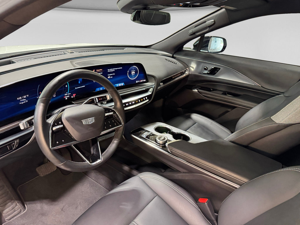 Used 2024 Cadillac Lyriq Tech AWD/4WD image 19