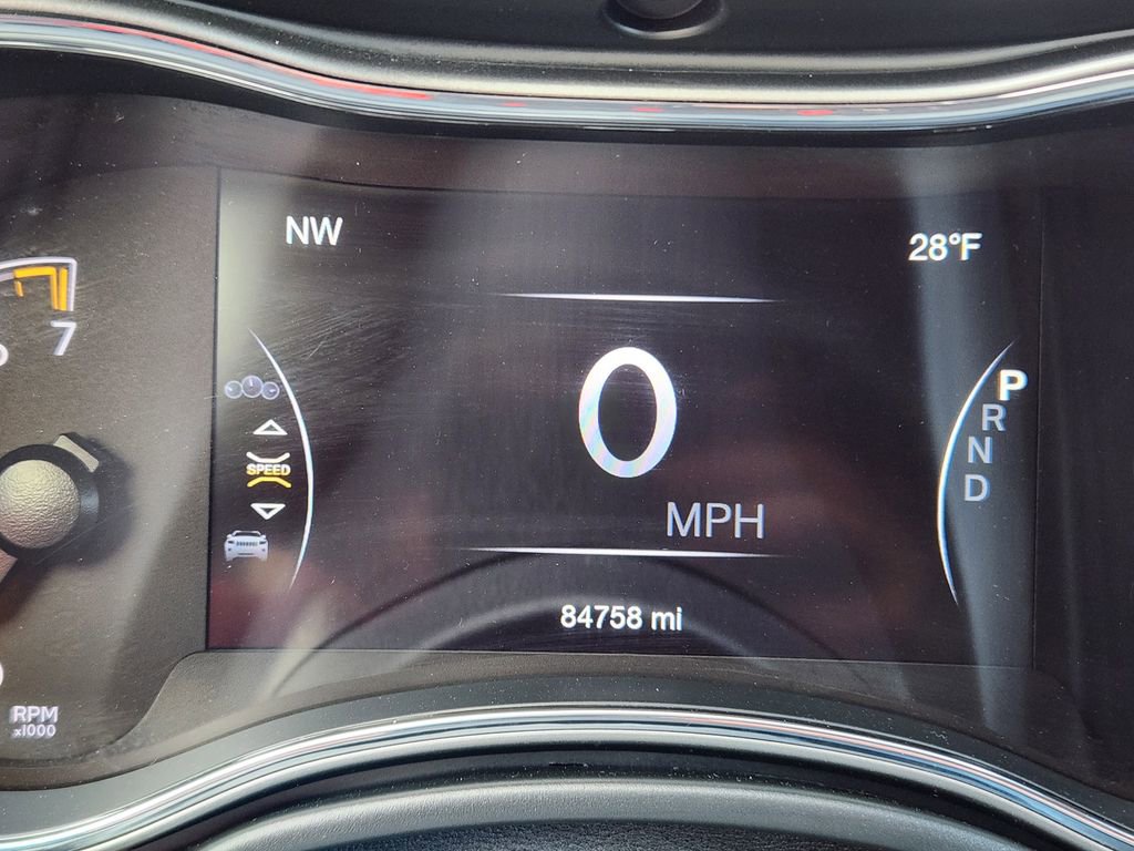 Used 2021 Jeep Grand Cherokee Limited image 18