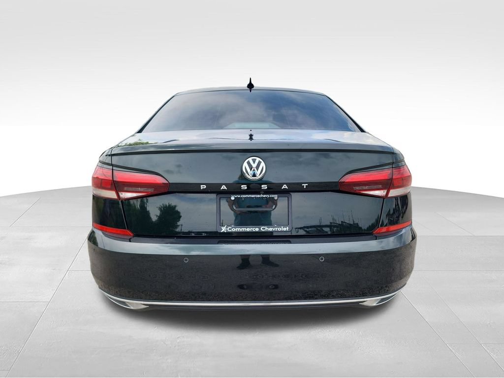 Used 2022 Volkswagen Passat 2.0T FWD image 8