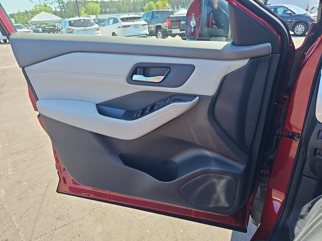 New 2026 Nissan Rogue Dark Armor AWD/4WD image 28