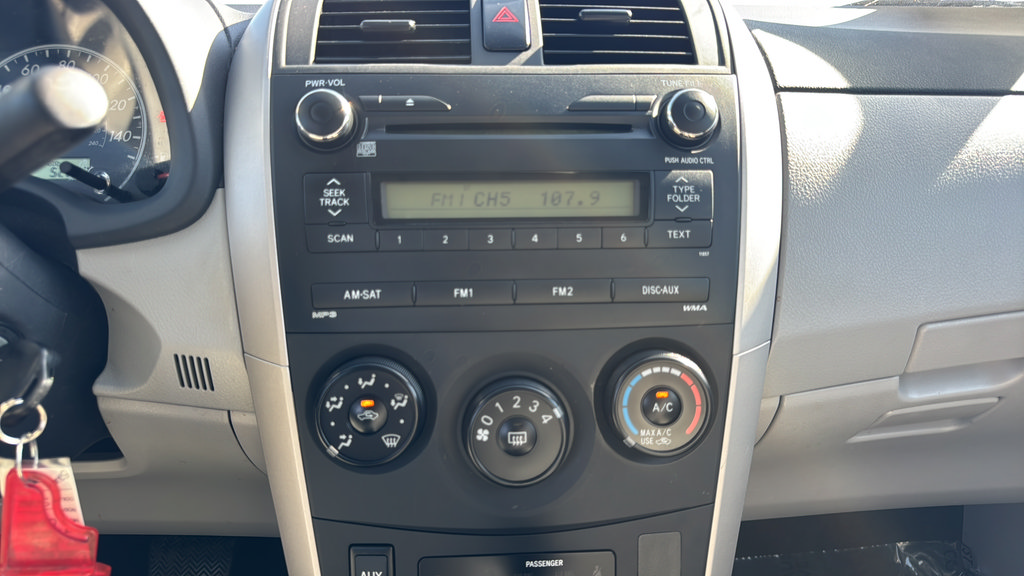 Used 2013 Toyota Corolla L FWD image 24