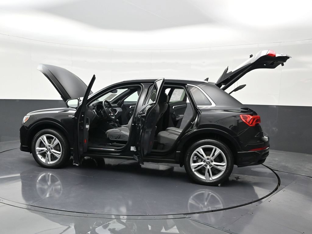 Used 2019 Audi Q3 2.0T Premium Plus w/ Premium Plus Package image 40