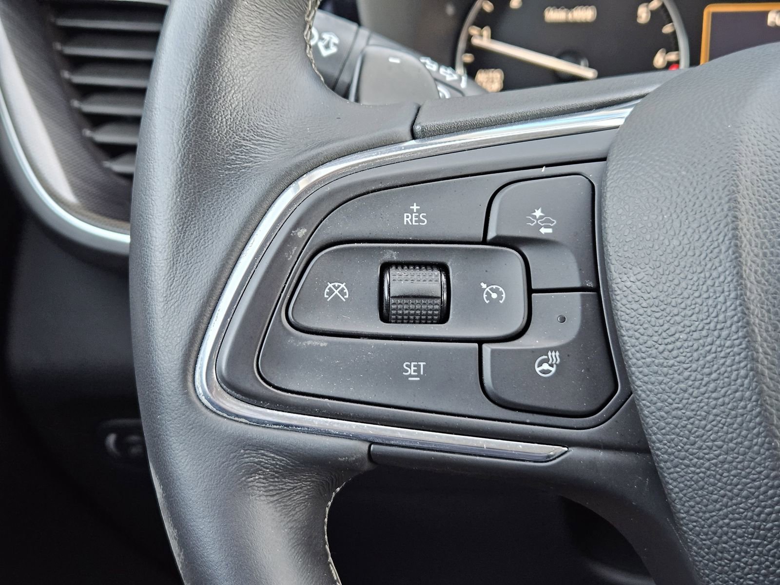 Used 2023 Buick Envision Preferred image 26