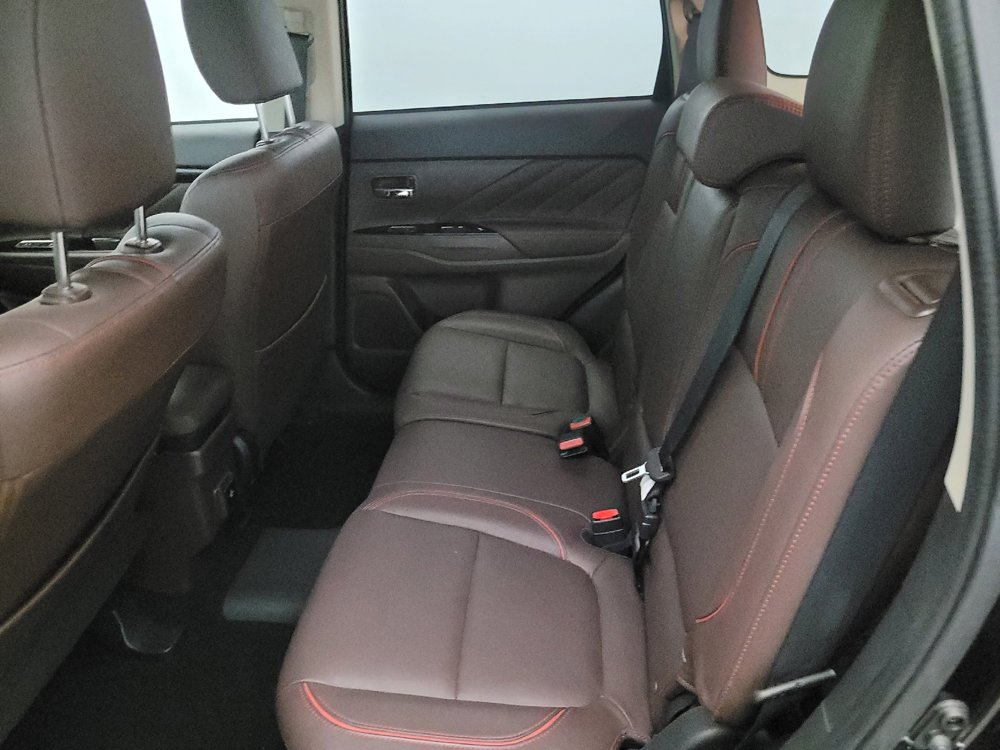 Used 2018 Mitsubishi Outlander GT image 18