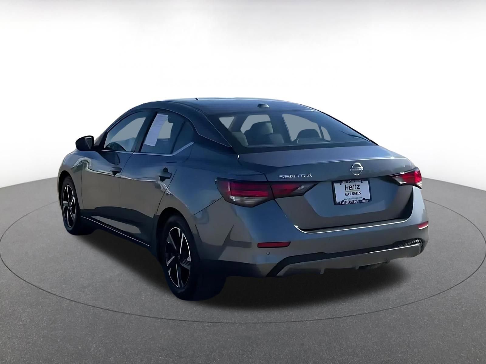 Used 2025 Nissan Sentra SV image 11