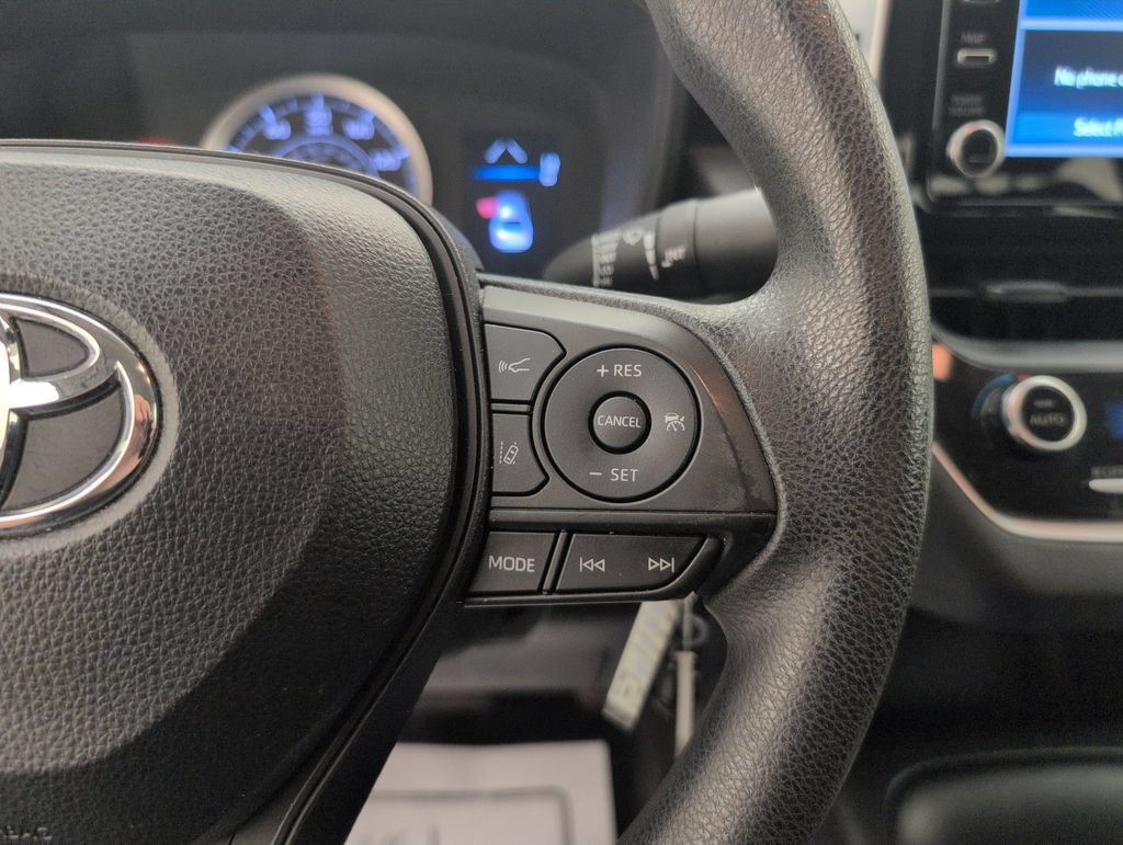 Used 2020 Toyota Corolla LE FWD image 34