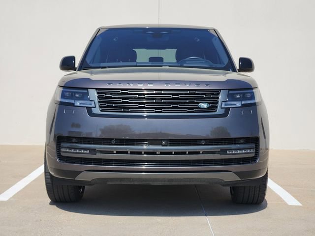 Used 2023 Land Rover Range Rover SE image 2