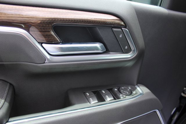 New 2025 Chevrolet Silverado 2500 LT w/ Z71 Chrome Sport Edition image 8
