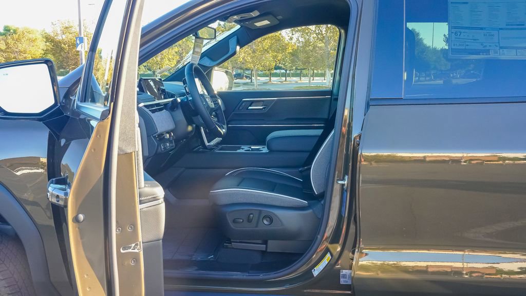 Used 2026 GMC Sierra EV Elevation image 17