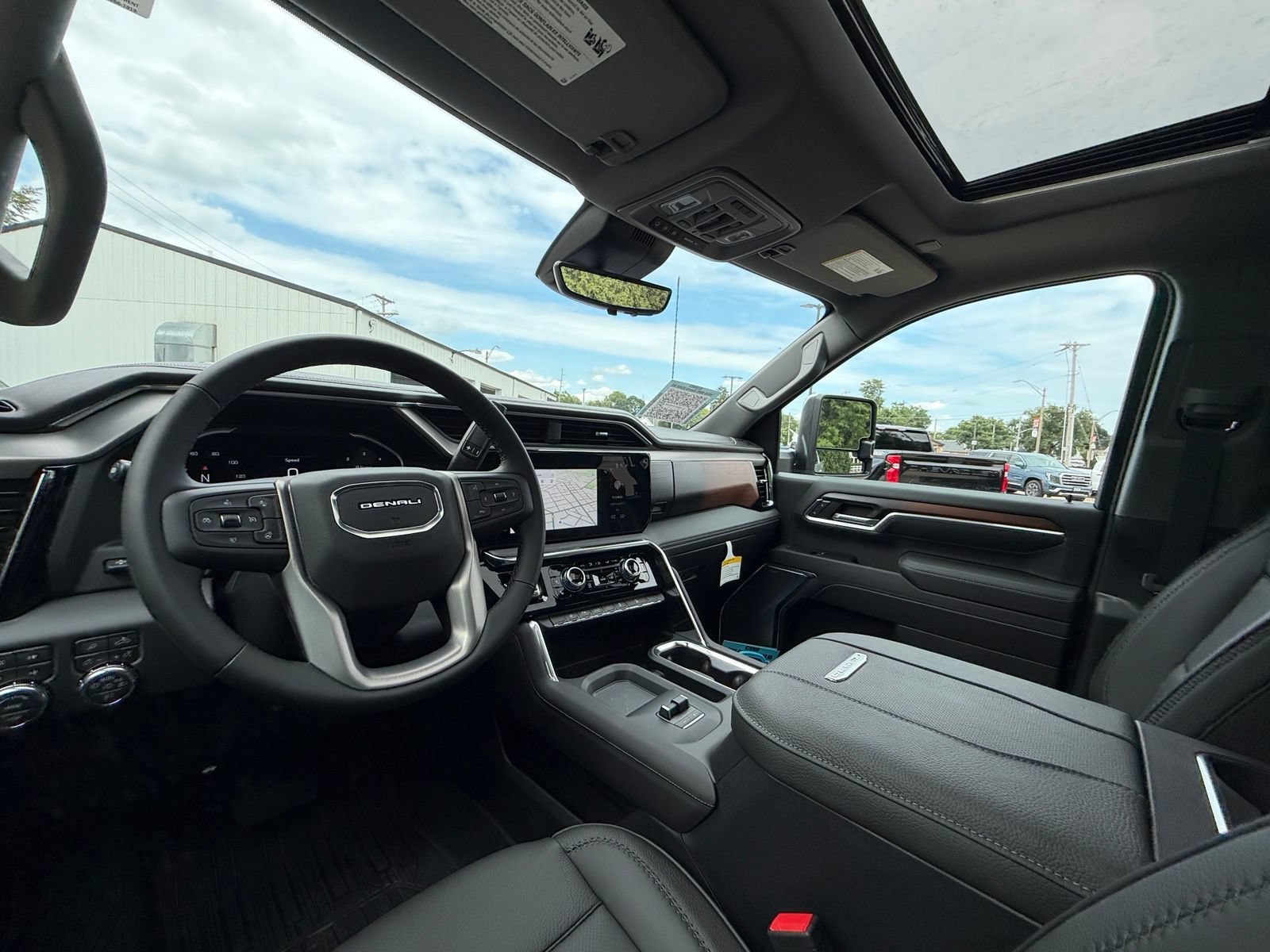 New 2026 GMC Sierra 3500 Denali w/ Denali Reserve Package AWD/4WD image 17