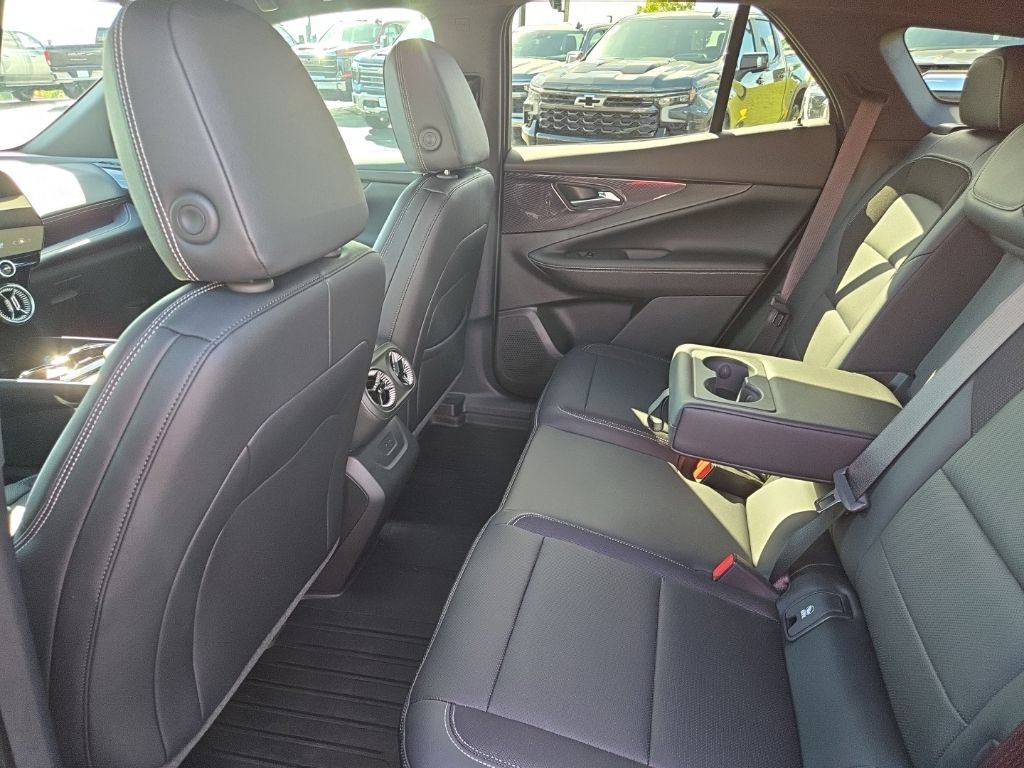 Certified 2025 Chevrolet Blazer EV LT AWD/4WD image 12