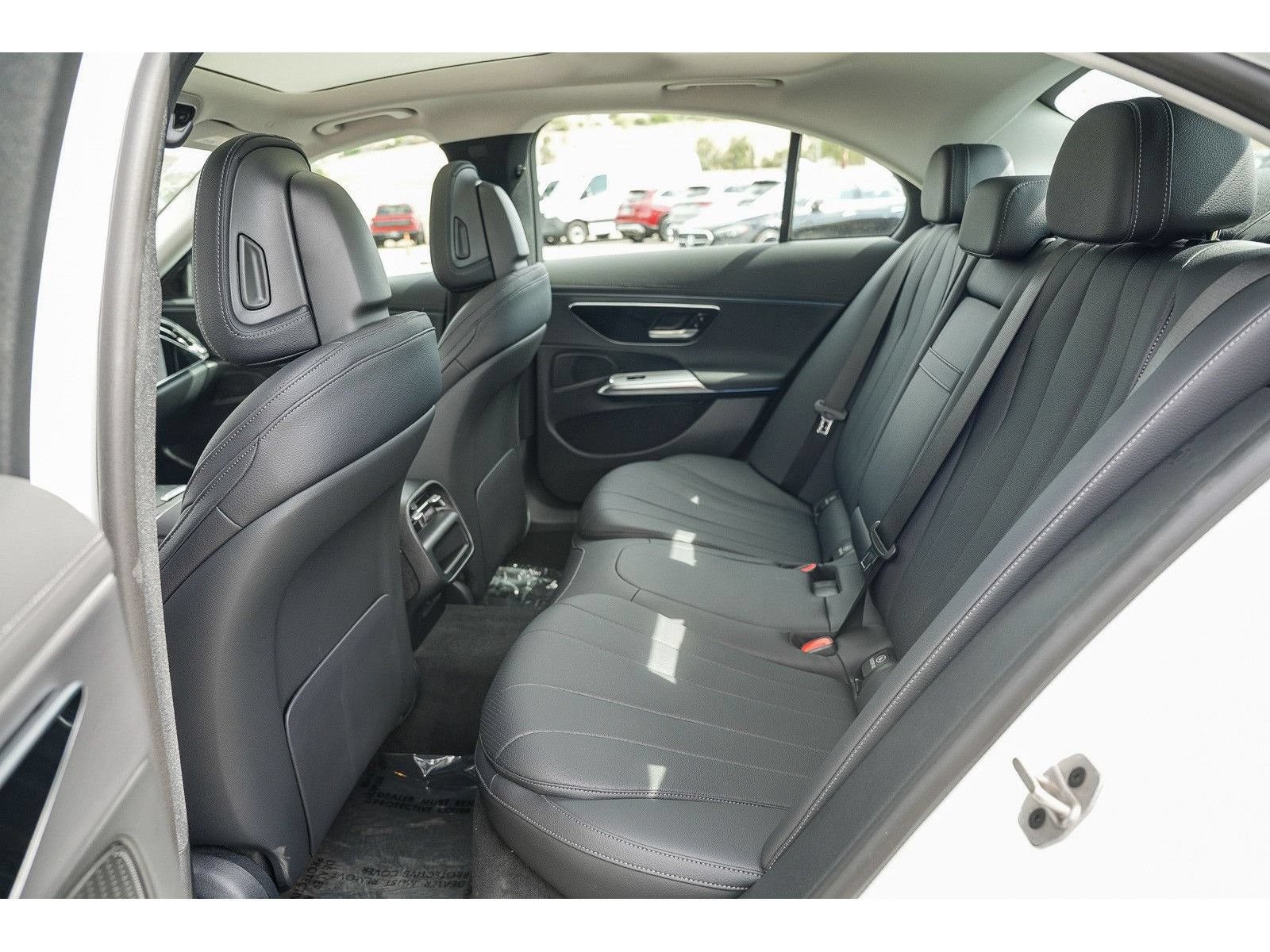 Certified 2024 Mercedes-Benz E 350 4MATIC Sedan image 18