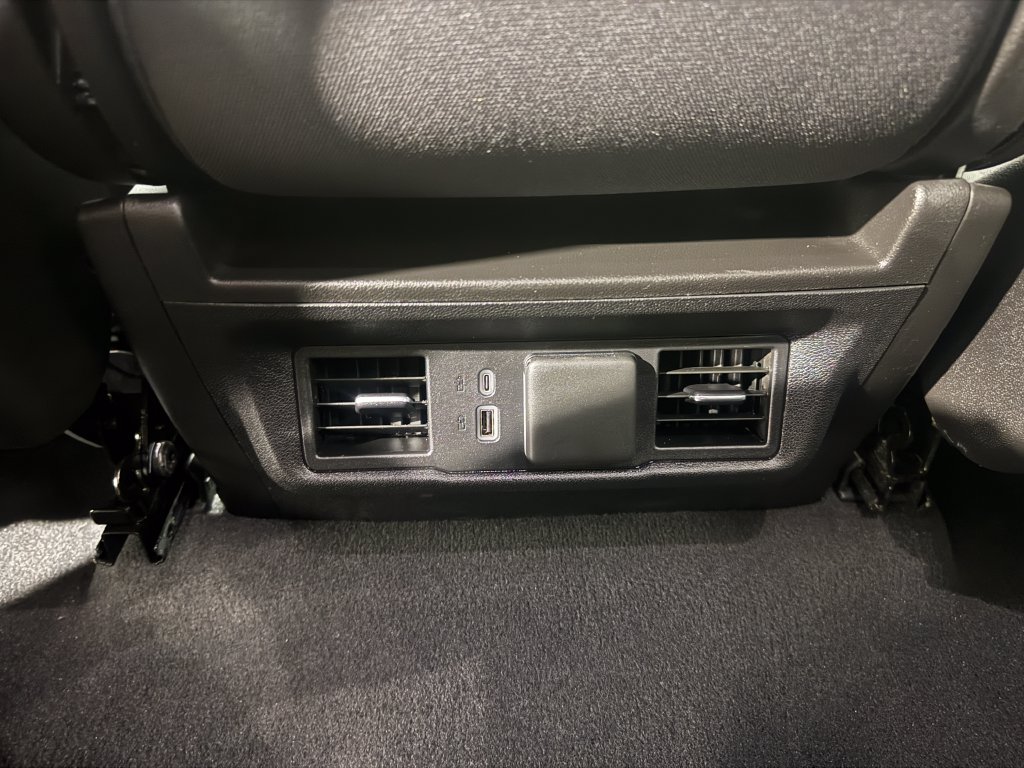 Used 2024 GMC Sierra 1500 SLE AWD/4WD image 39