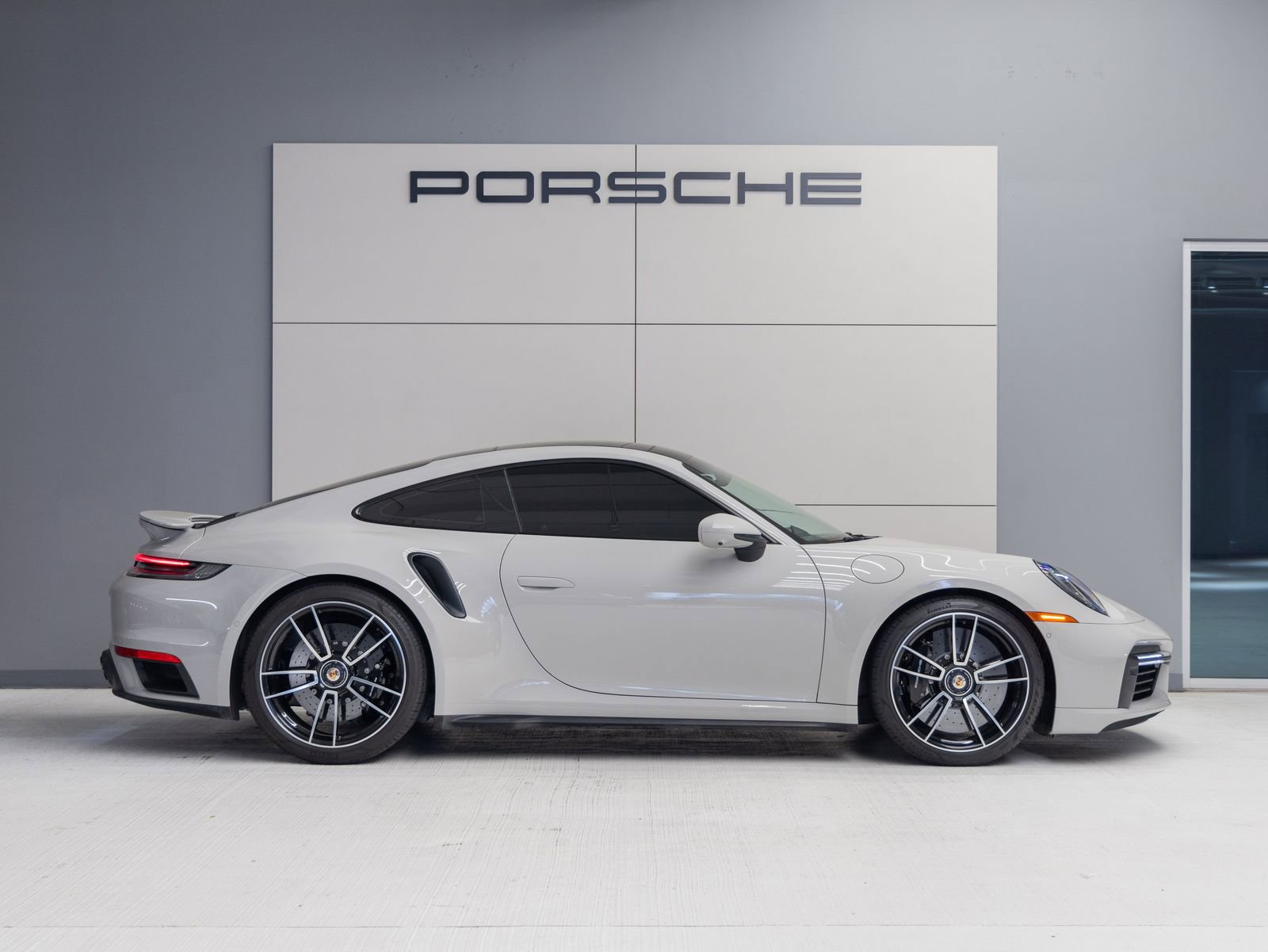 Certified 2022 Porsche 911 Turbo S AWD/4WD image 8