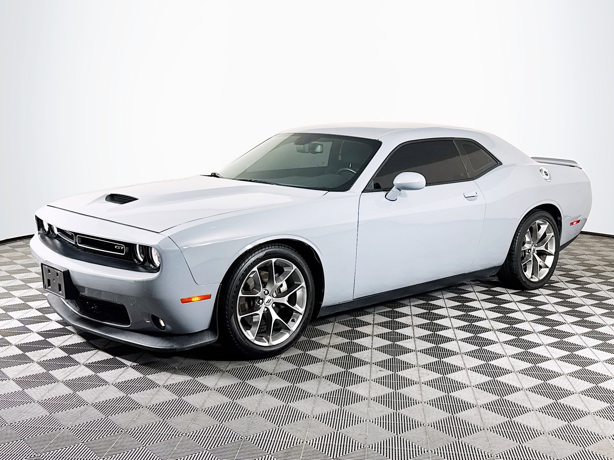 Used 2021 Dodge Challenger GT RWD image 4