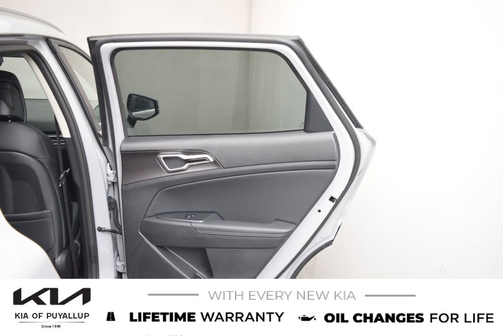 New 2026 Kia Sportage EX image 13