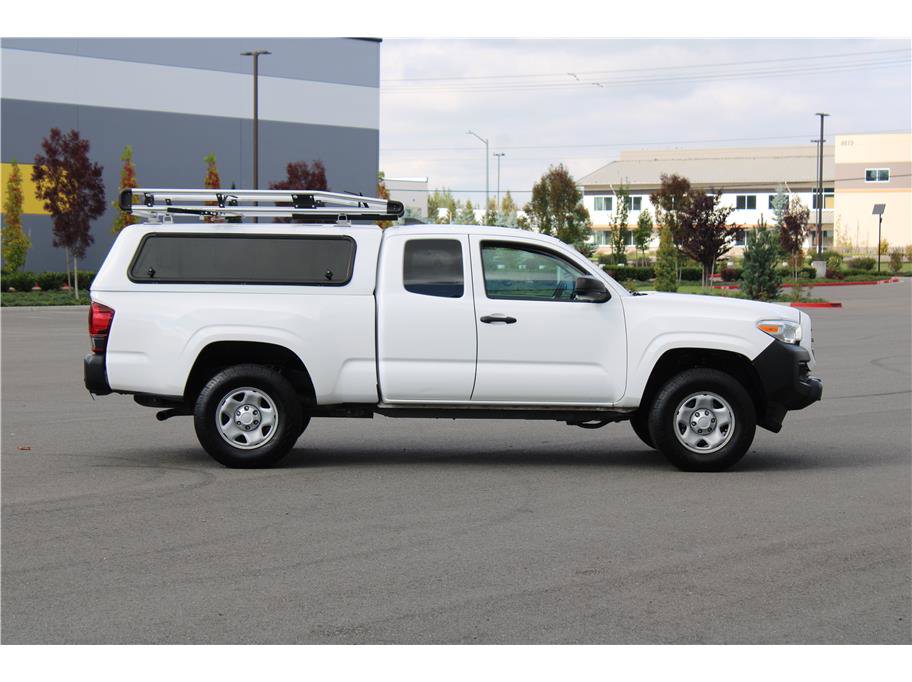 Used 2019 Toyota Tacoma 2WD Access Cab image 4